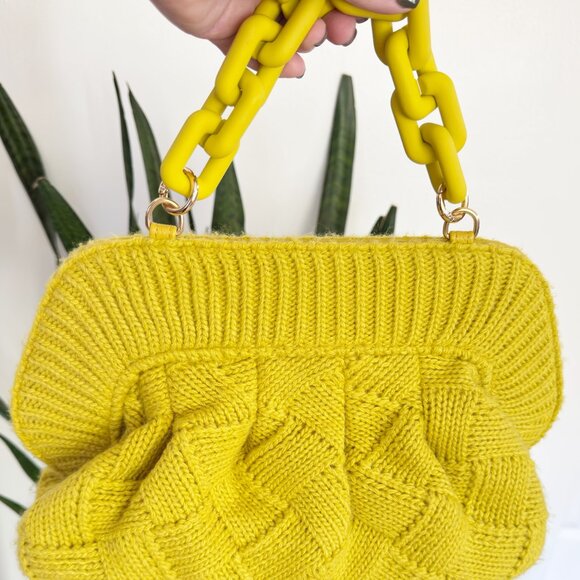 Bright Mustard Knit Purse with Chunky Chain Handle NEW - Picture 3 of 9
